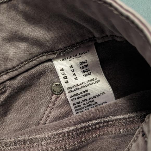 AE cargo style pants 18S - Picture 2 of 4